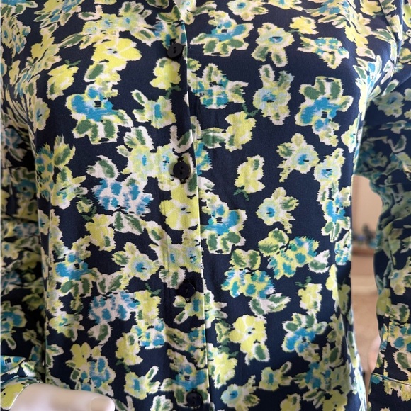 NWT Alex & Jordan 100% Rayon Floral Button-Up Shirt SM - Picture 2 of 8